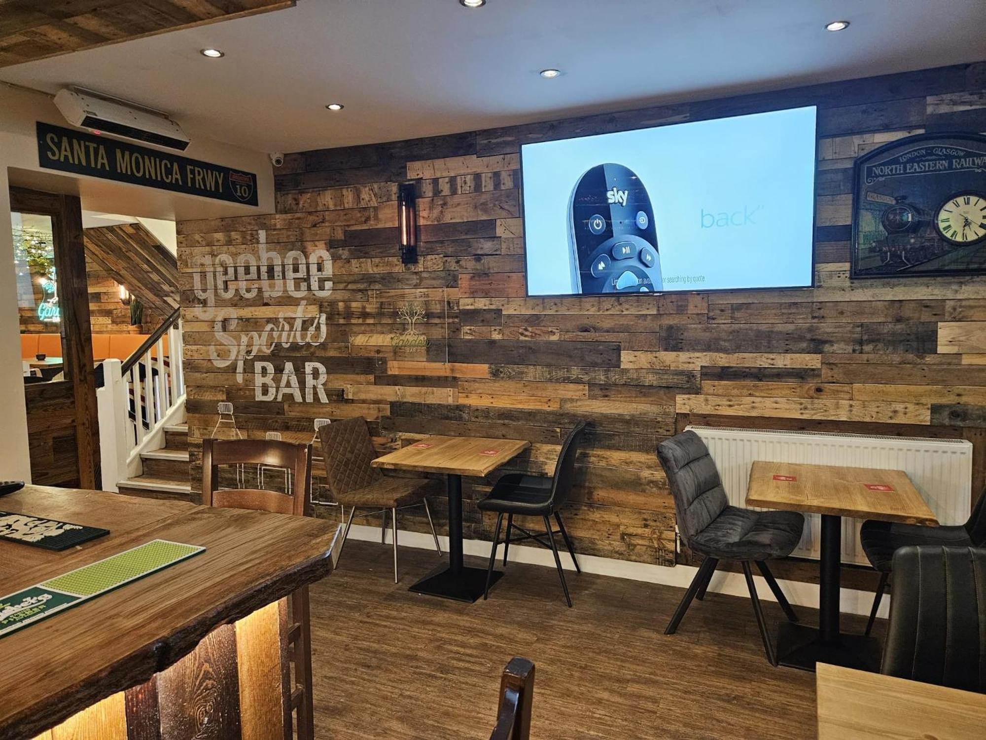Baildon The Garden Bar Rooms מראה חיצוני תמונה